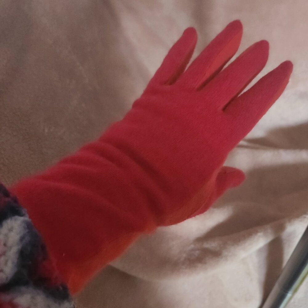 Rare Vintage Alfred Sung Wool Gloves - 2-tone Red Very Collectible
